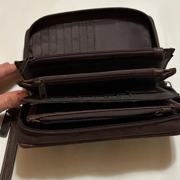 STS Ranchwear Serape Wallet/Wristlet - Picture 4 of 11